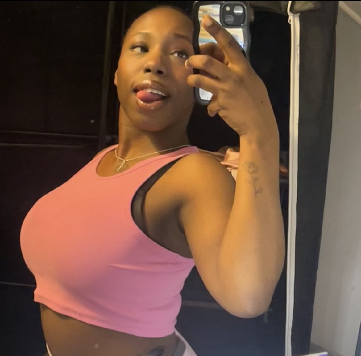 Fdprincesleila's tweet photo. You know exactly why you’re staring… and even more why you’re paying. 💸
Now make the transfer—I don’t like being kept waiting.

Findom Findomnl  Paypig Tikkieslaaf Geldslaaf tribute https://t.co/vJxezfC5qN