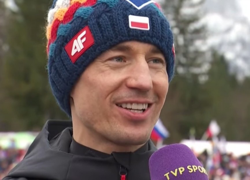 Adrian Lozio tweet media