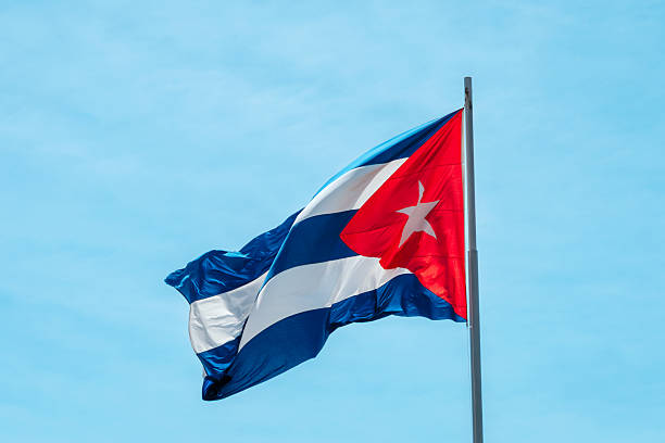Ningún bloqueo detiene la fuerza de un pueblo que nunca se rinde. Los cubanos seguimos pa’ lante, con dignidad y corazón 💪🏻💪🏻💪🏻💪🏻

#CubaEsRevolución 
#aquinoserindenadie