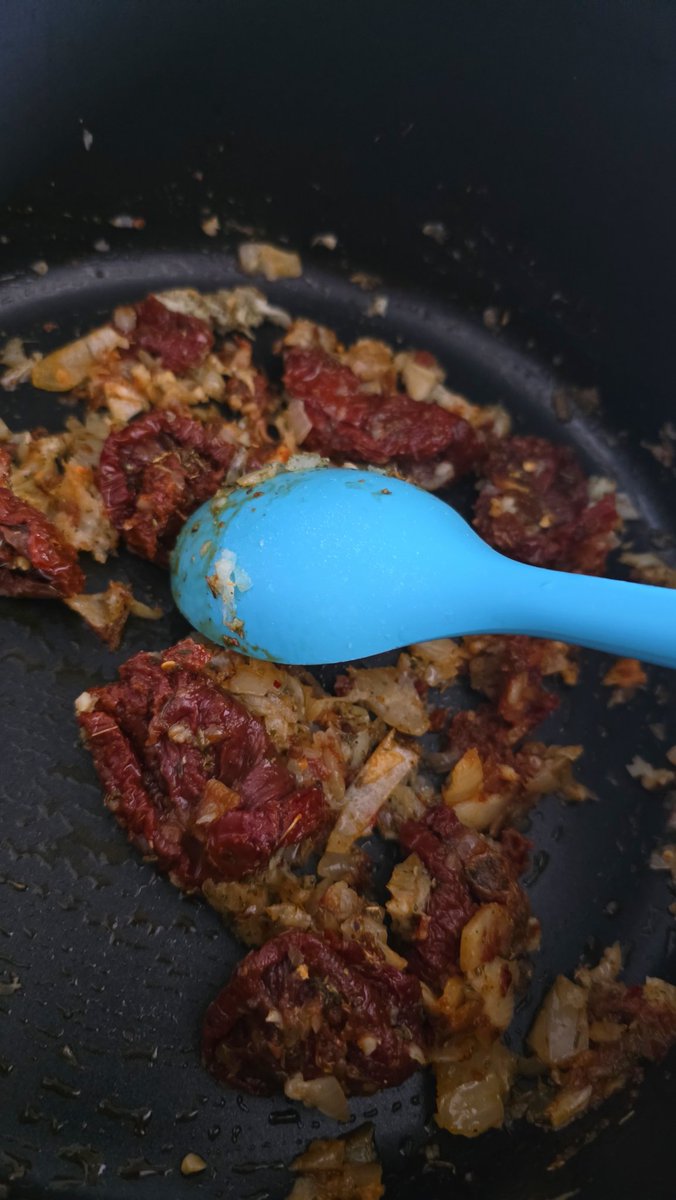 justcinders tweet media