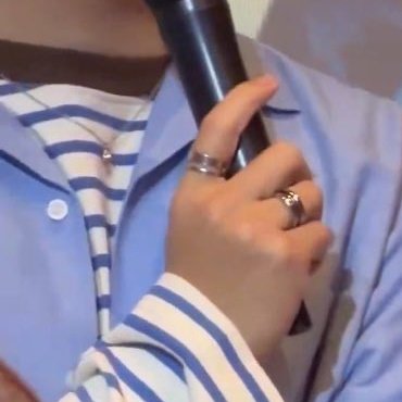 adis🕯️ tweet media