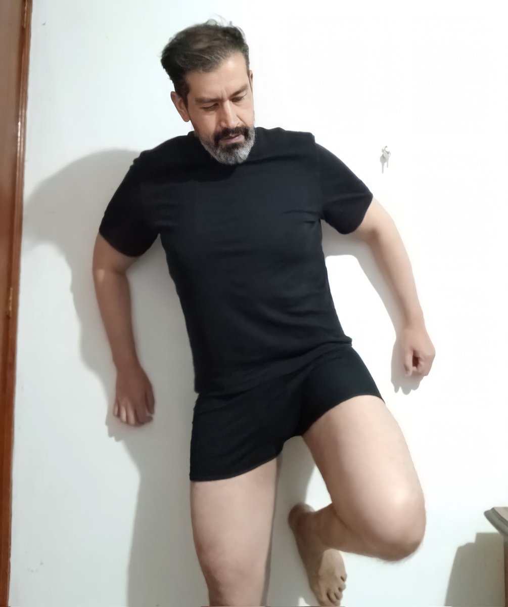 themaverikgom's tweet photo. 😉 solo cambia la pose! https://t.co/g2LvuN1KCH