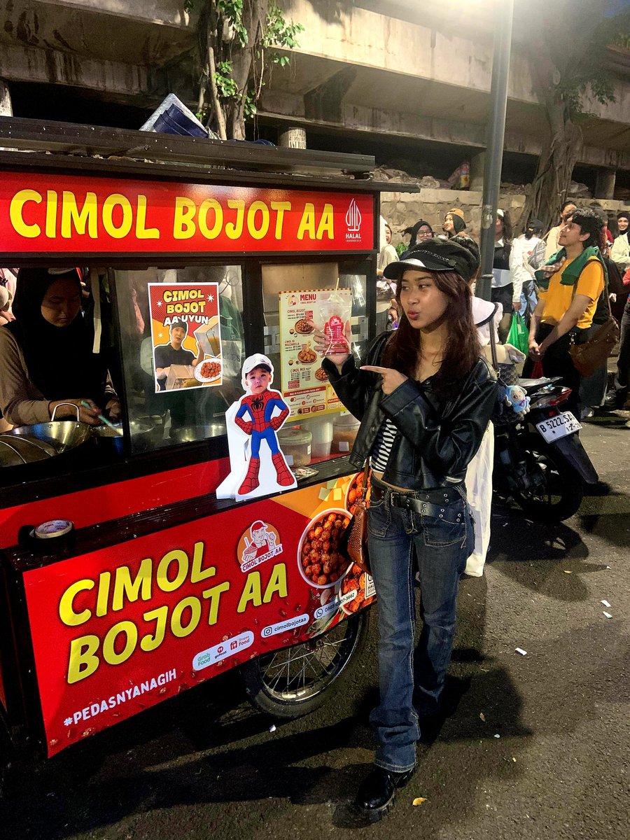 neyu🕷 tweet media