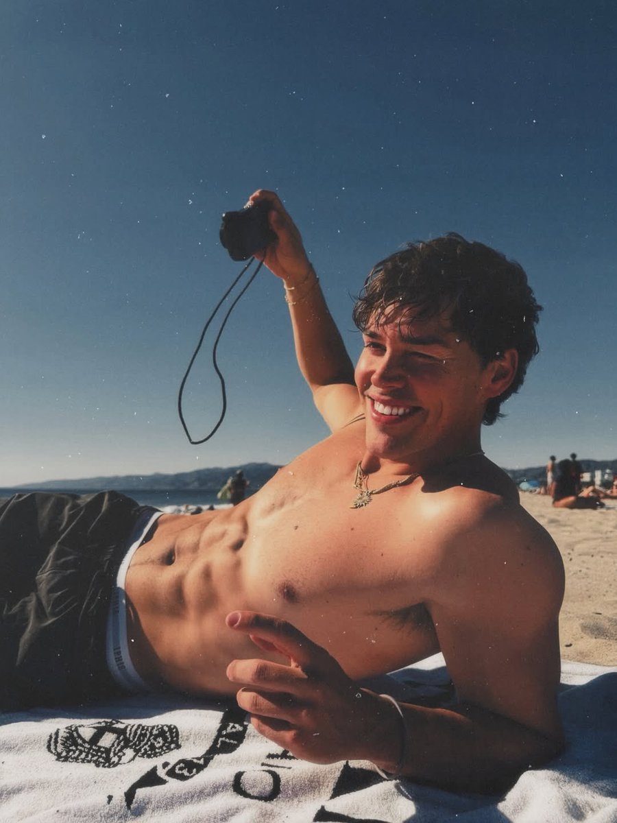 𝐄𝐭𝐡𝐚𝐧 tweet media