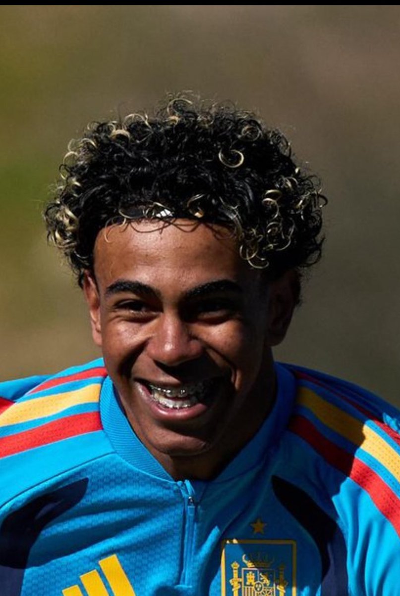 GODINISMO tweet media