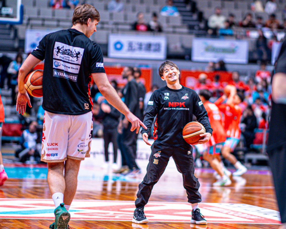 ʜᴀʀᴜɴᴇ tweet media