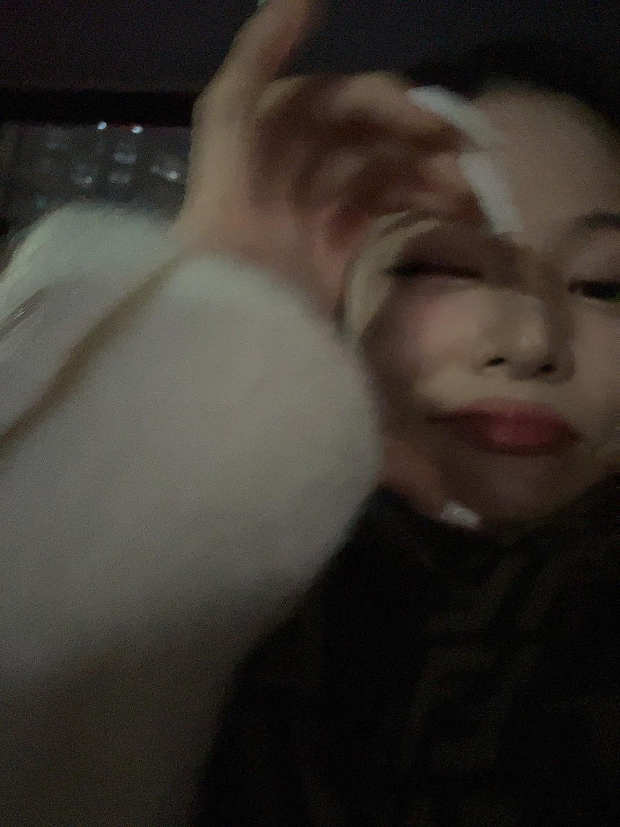 챙시시 tweet media