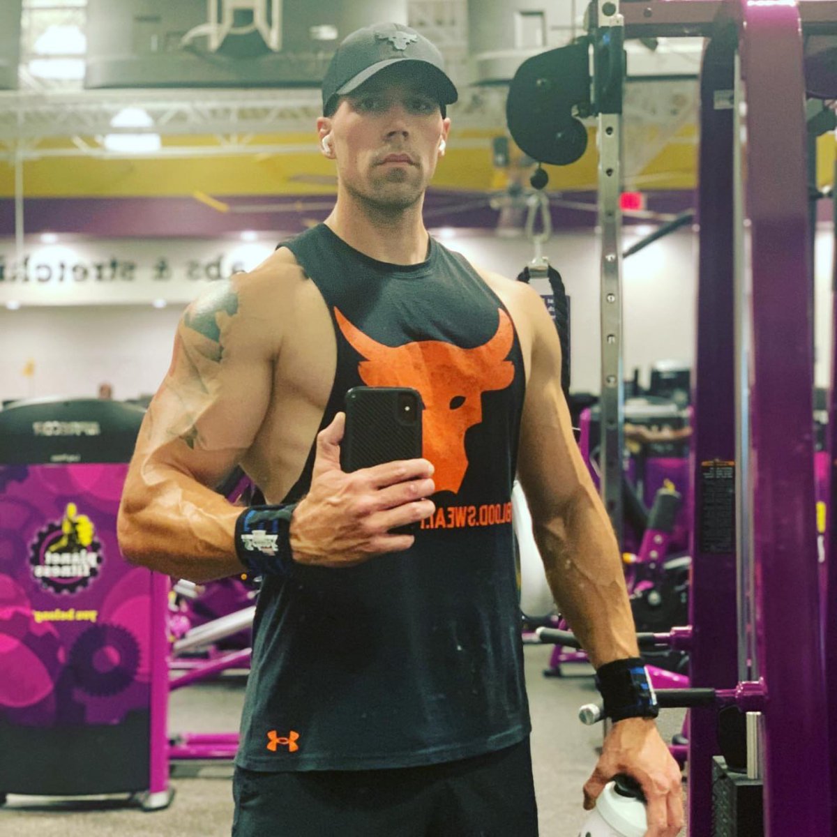 TheBestGayCulture tweet media