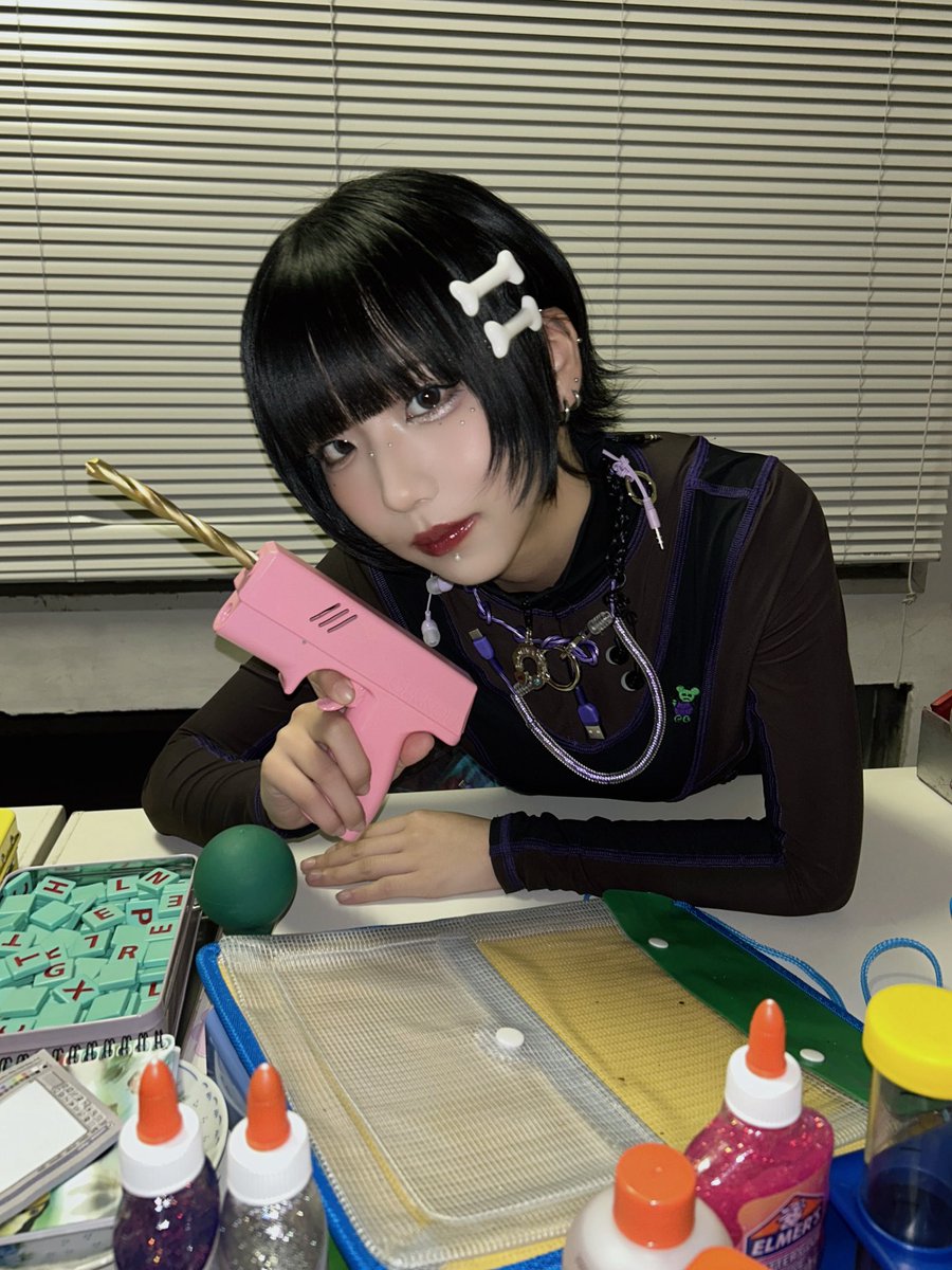 xmm_com's tweet photo. MVみてくれたかな〜🌀🌙Doでしたか〜？ https://t.co/u0Yb9FBTiK