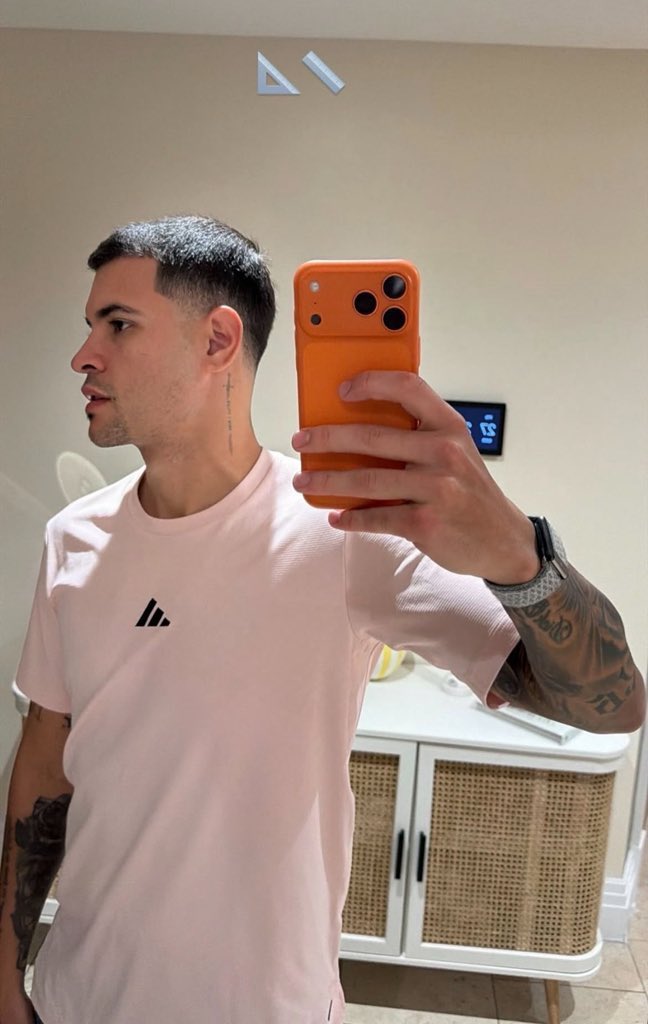 محٍيد tweet media