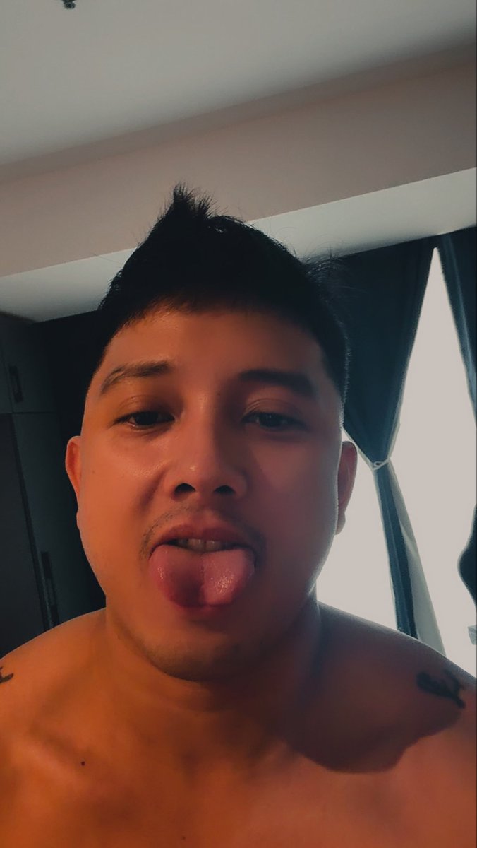 thedmsevilla's tweet photo. 😛 https://t.co/LK7ULInOPZ
