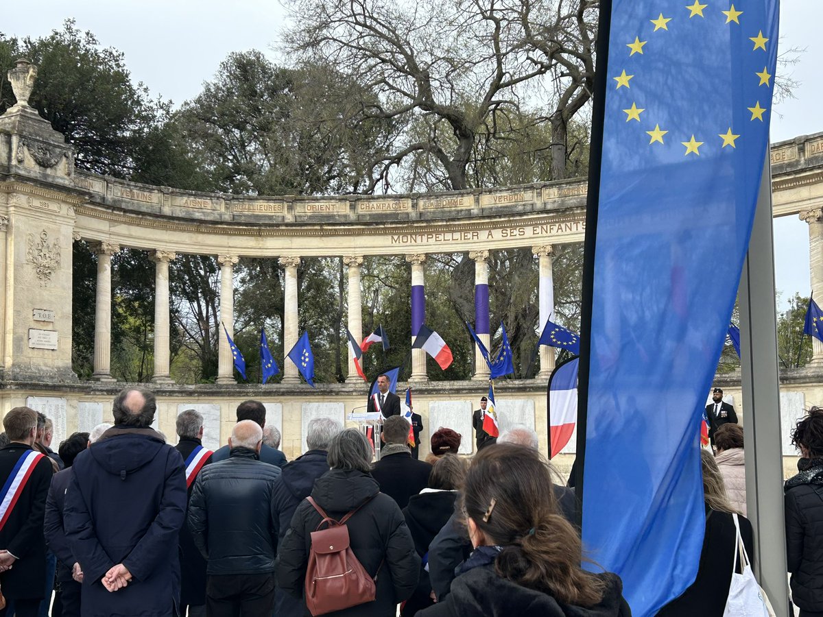 LanetHenri's tweet photo. ✌️🔵✌️🔵🇫🇷 Hier aux côtés de @MDelafosse &amp; de @CoteMontpel lors de la cérémonie en mémoire des Montpelliérains morts pour la France L’opposition était aux abonnés absents 😡 Elle est meilleure à faire des vidéos sur les RS pour sa propagande #pitoyable 👎🏻 https://t.co/rcg0k1Toui