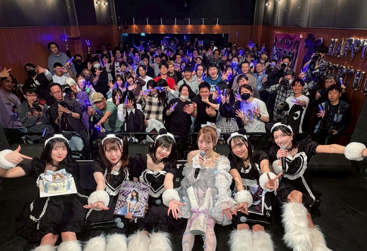 rena_happy_4's tweet photo. 生誕祭来てくれて
ありがとうございました…！！👑

沢山お祝いしてもらって
皆と１日を過ごせて
幸せいっぱいで幸せ者；－；

今日はみんなゆっくり休んだよっ

残り2ヶ月間よろしくお願いします🌸 https://t.co/04OzZoLdHG