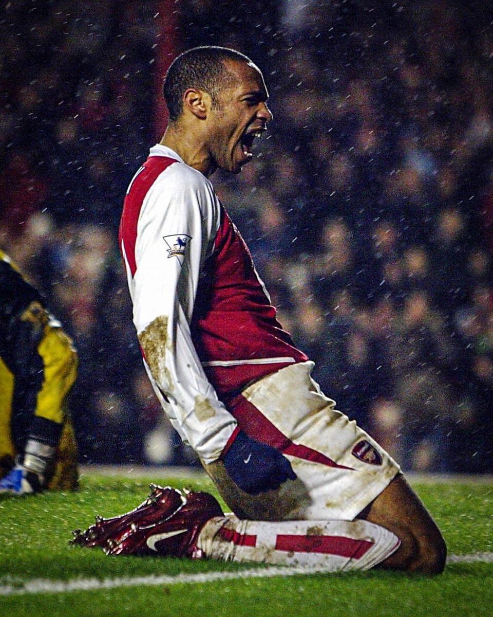 Throwback Arsenal tweet media