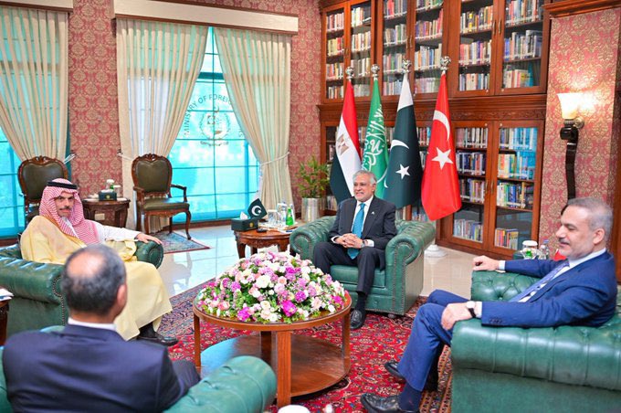 إسلام أباد تستضيف اجتماعاً وزارياً رباعياً لبحث تطورات الشرق الأوسط