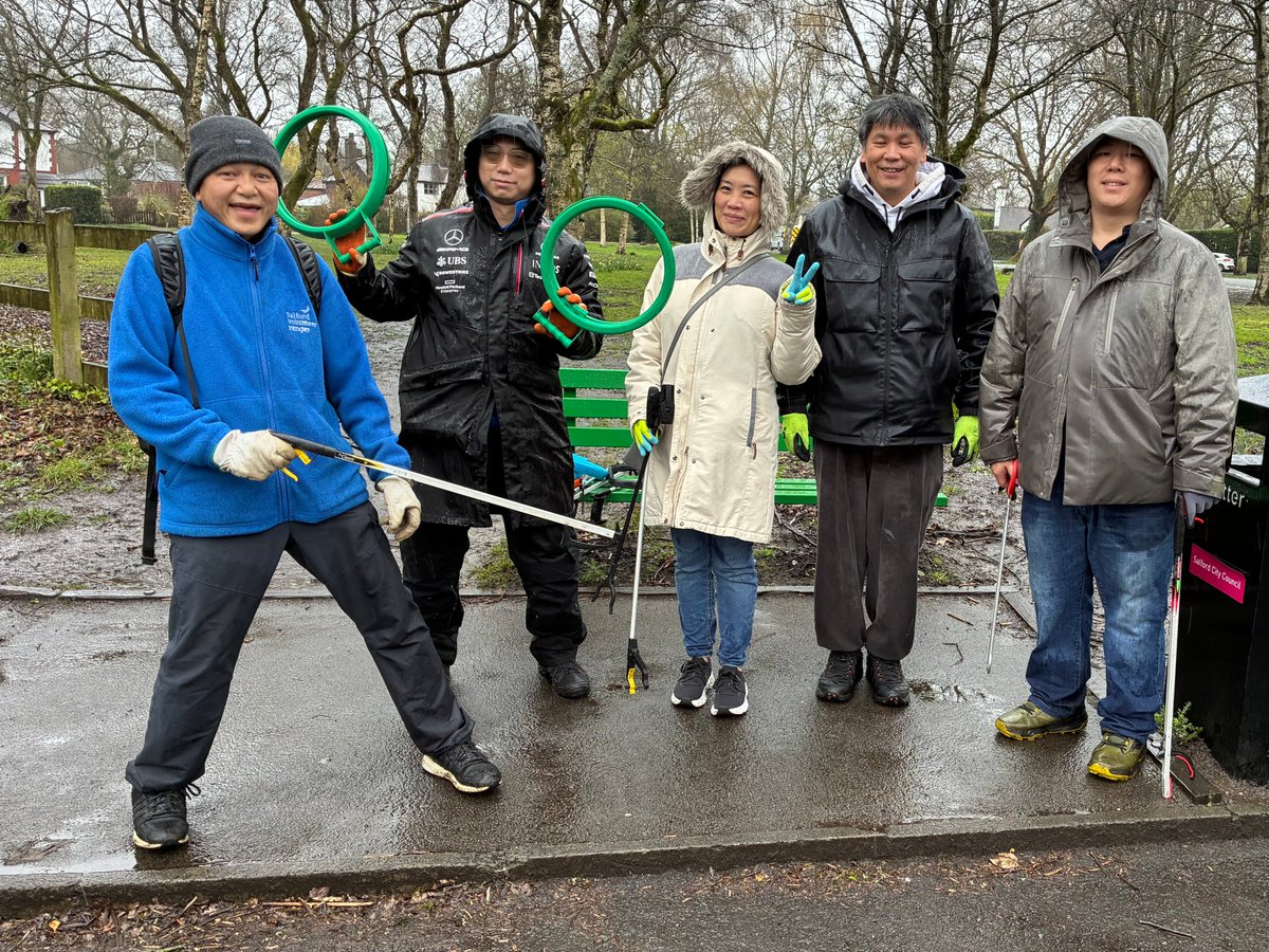 SalfordRanger's tweet photo. #GBSpringClean Worsley Woods & loopline, thanks to all who helped out today, despite the weather https://t.co/EYASc9G7ET