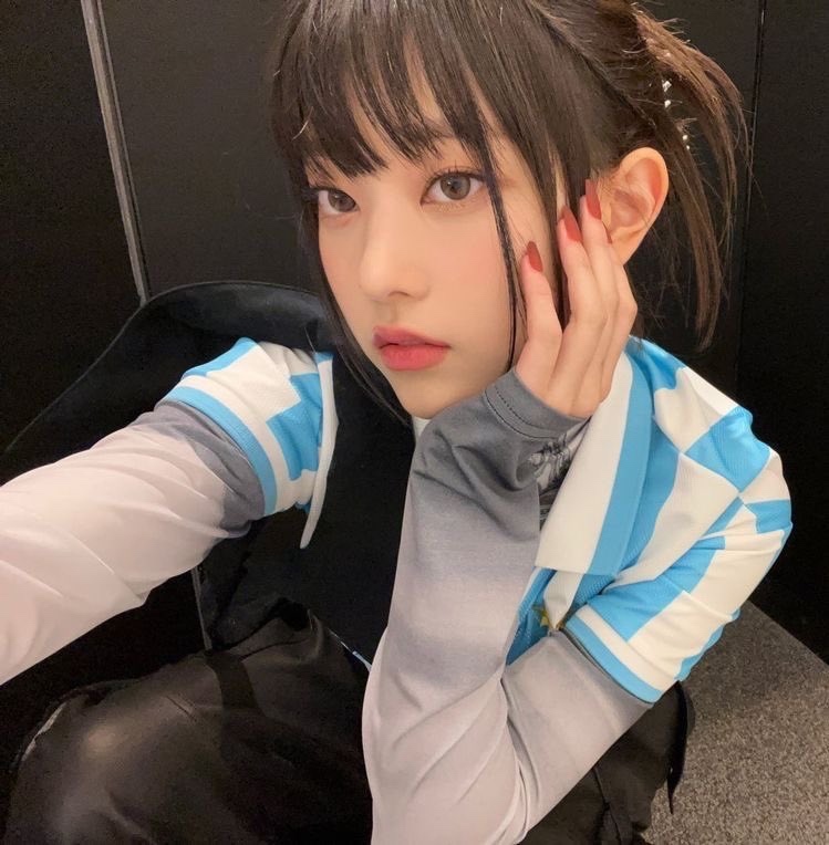 Base umum bisa follow @cornerfess tweet media