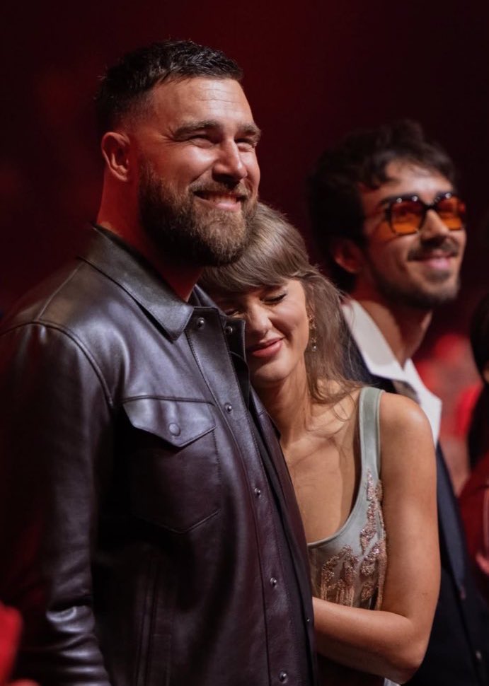 kristy⸆⸉🦦❤️‍🔥 tweet media