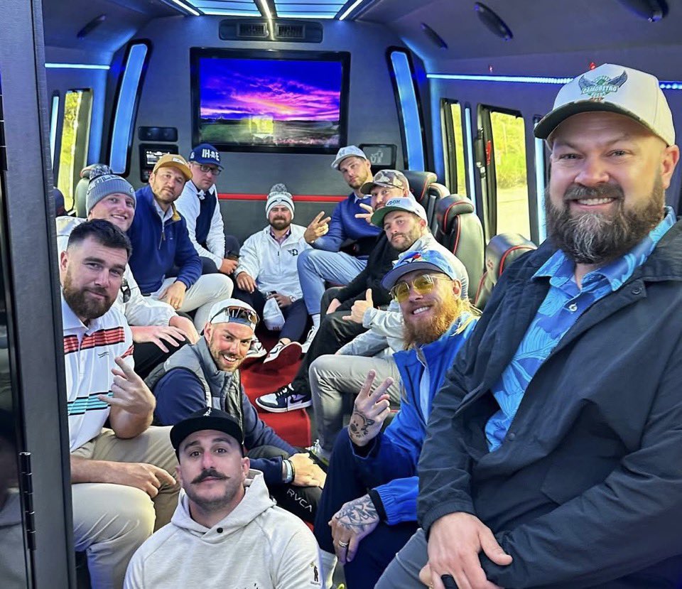 kristy⸆⸉🦦❤️‍🔥 tweet media