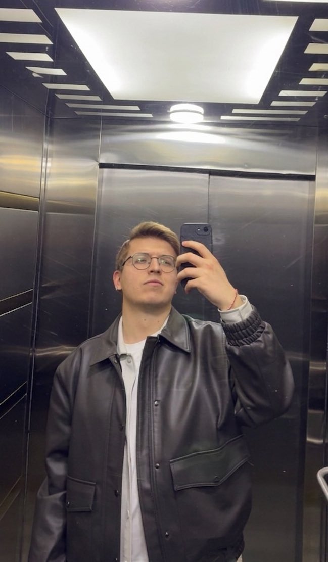 sarı taksi tweet media