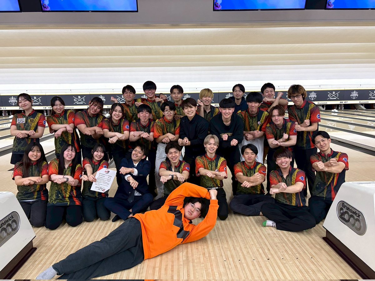 ACGU_bowling's tweet photo. 今月に稲沢グランドボウル様で行われました全日本選手権の結果報告です。⁡
⁡本部活からは男子4名、女子2名が学連選抜チームとして出場いたしました。⁡
⁡結果⁡
⁡女子 ⁡
6人チーム戦  4位須藤真海(経法④)⁡
⁡男子⁡
⁡6人チーム戦  3位吉原まさあき(経法④)⁡
⁡となりました。⁡
⁡続きます↓ https://t.co/zfohDdpGus