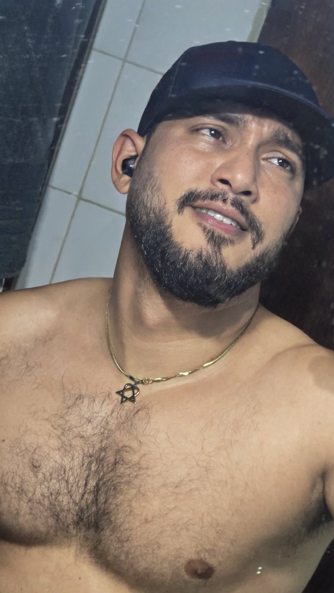 SebastianMat tweet media