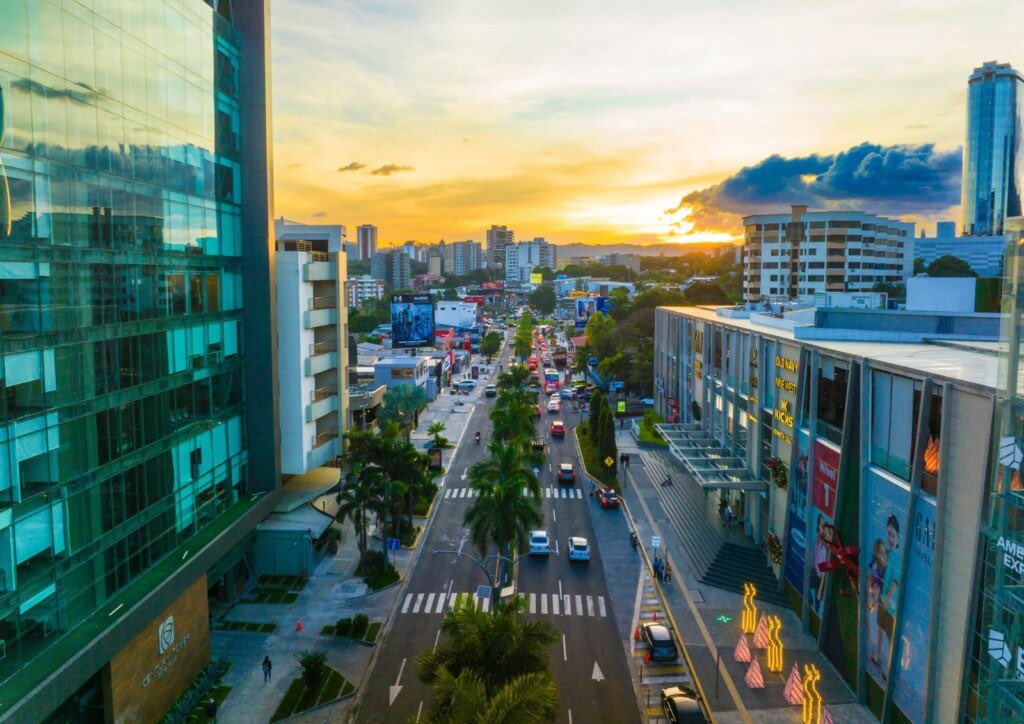 Diario El Salvador tweet media