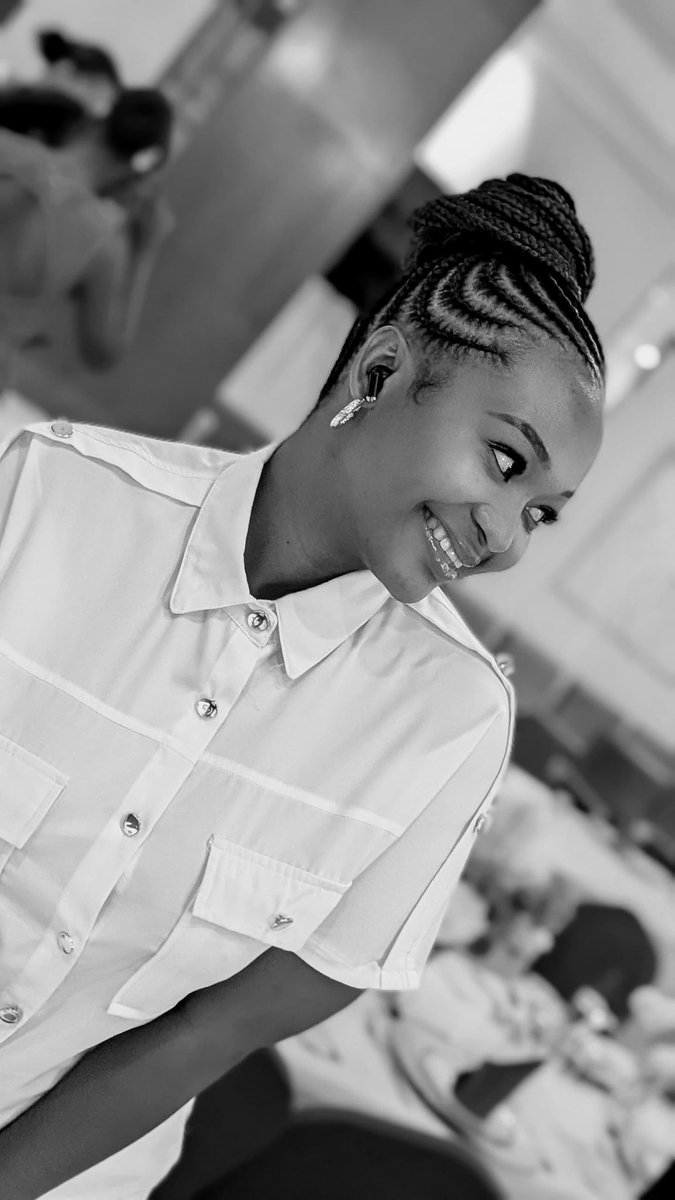 👸QUEEN VANITAH tweet media