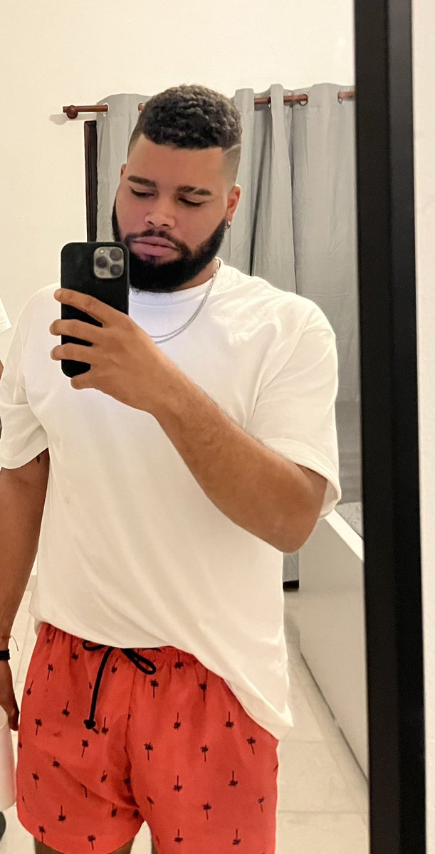 BONCHES10's tweet photo. Chill https://t.co/7RhOgL0m3M