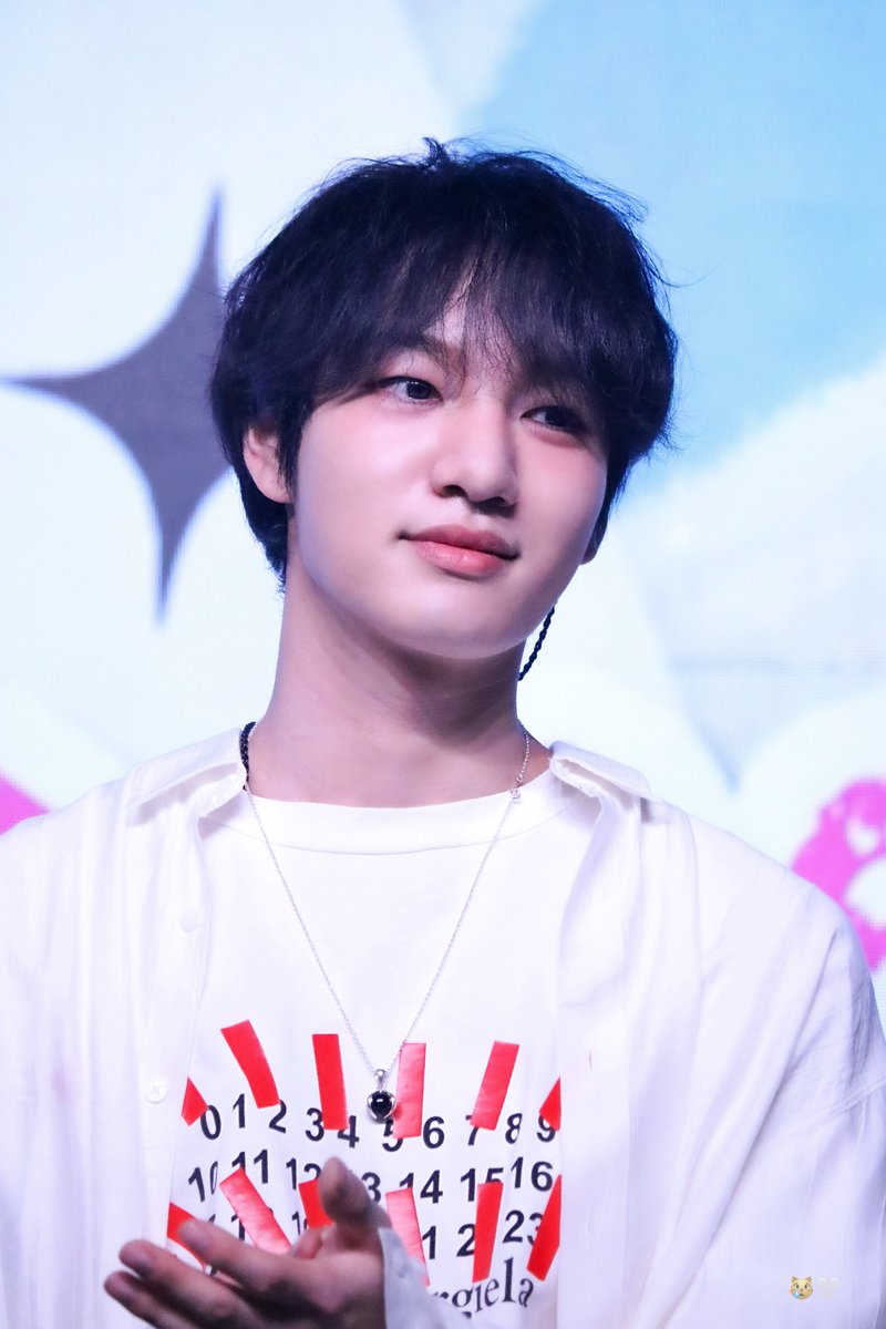 😿🤍 tweet media