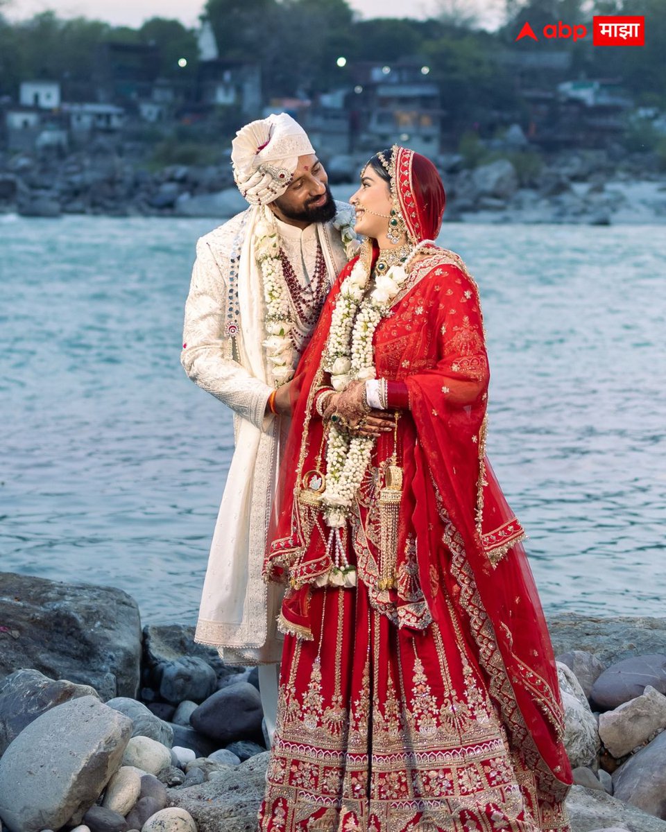 abpmajhatv's tweet image. नवी सुरुवात! 'बिग बॉस'फेम रजत दलाल चढला बोहल्यावर, निसर्गाच्या सानिध्यात लग्नसोहळा संपन्न

#RajatDalal #BigBoss #LatestNews #MarathiNews #Viral

(Rajat Dalal, Wedding, Big Boss, Viral, Latest News)