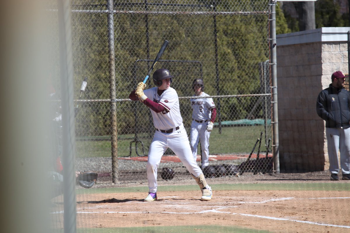 's tweet image. Spring is finally here ⚾️Excited to kick off another season with Iona Prep baseball—let’s get to work!  #SpringBall #IonaPrep #Classof2028