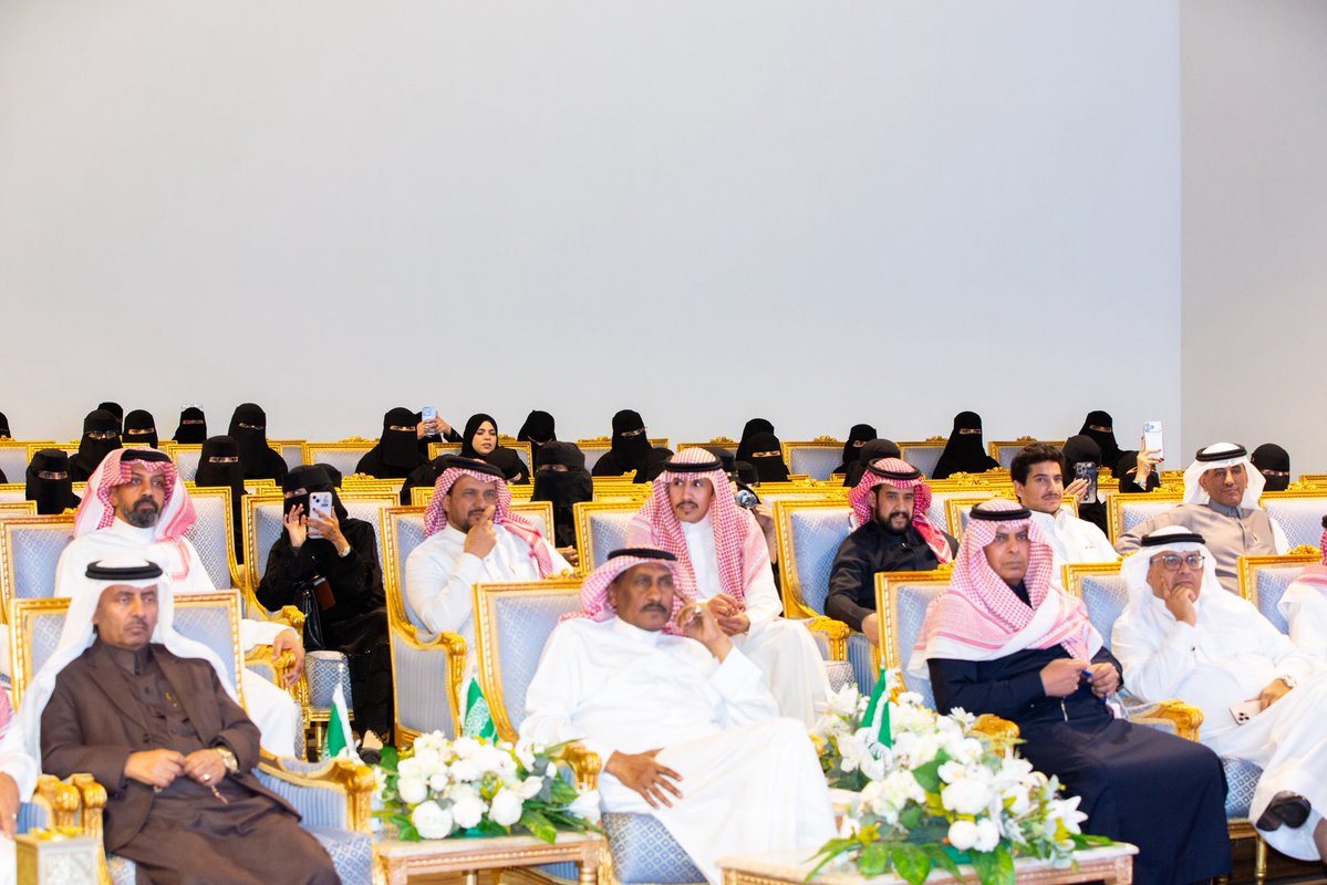 essencoffee tweet media