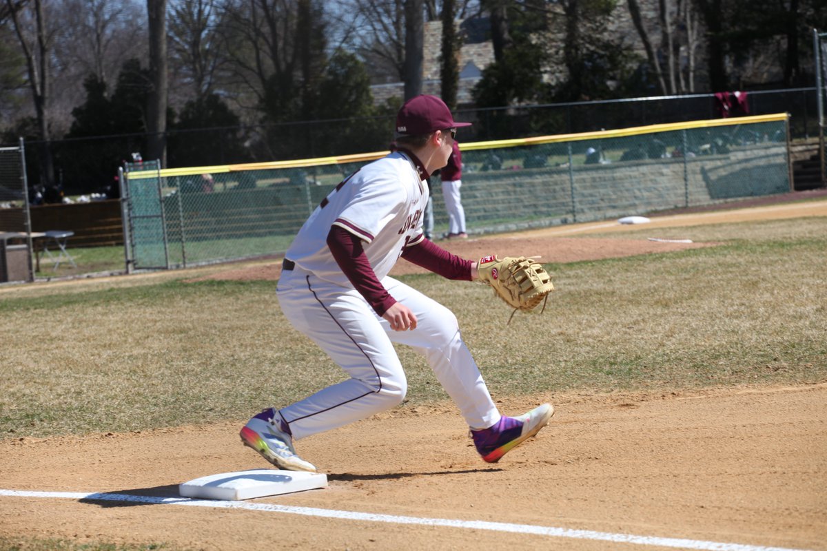 's tweet image. Spring is finally here ⚾️Excited to kick off another season with Iona Prep baseball—let’s get to work!  #SpringBall #IonaPrep #Classof2028