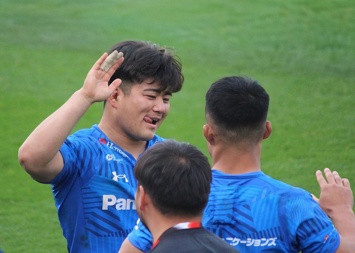 chayuspo's tweet photo. #KenjiSato
#TomokiOsada
#埼玉WK #東京SG
#OneHeartOneBlue 
#WeAreBlue
#秩父宮ラグビー場 https://t.co/zUcfospOaA