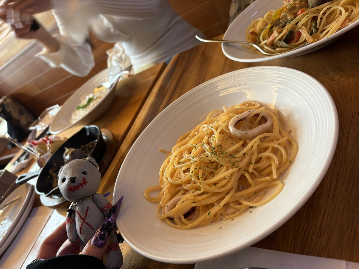 ꙭ҉ᶻⁿ tweet media