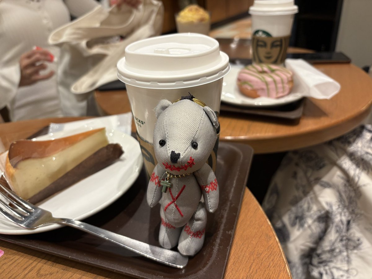 ꙭ҉ᶻⁿ tweet media