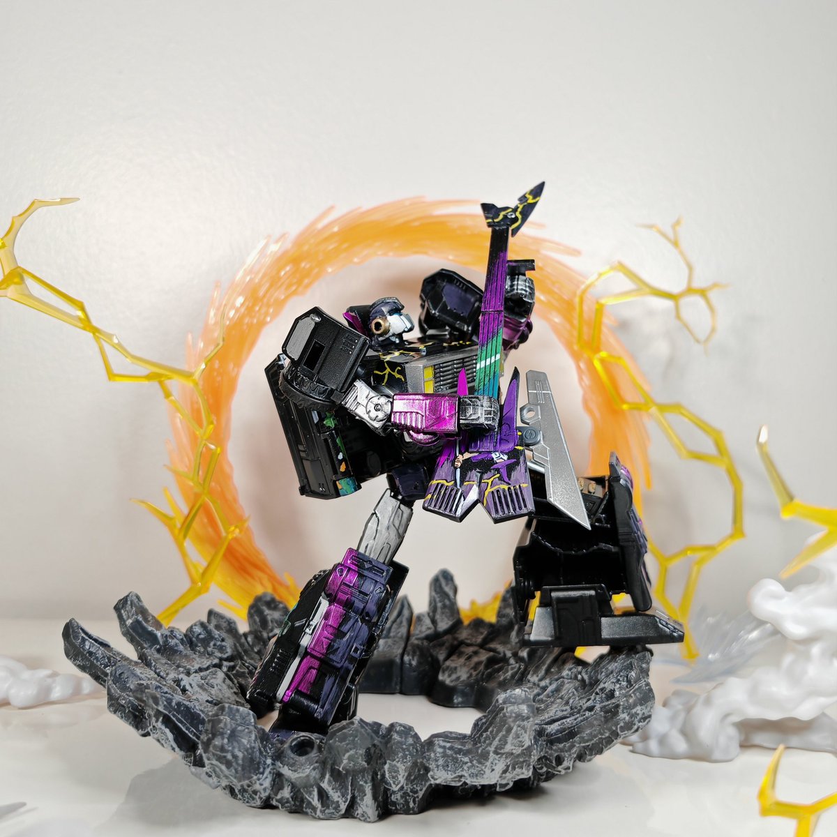 Charles987z tweet media