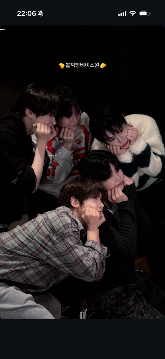 yu꒰ঌ໒꒱ tweet media