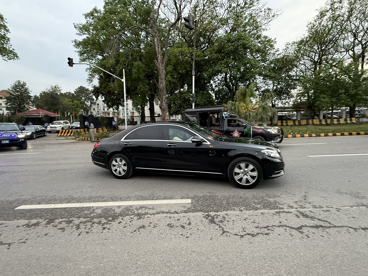 Anas Mallick tweet media