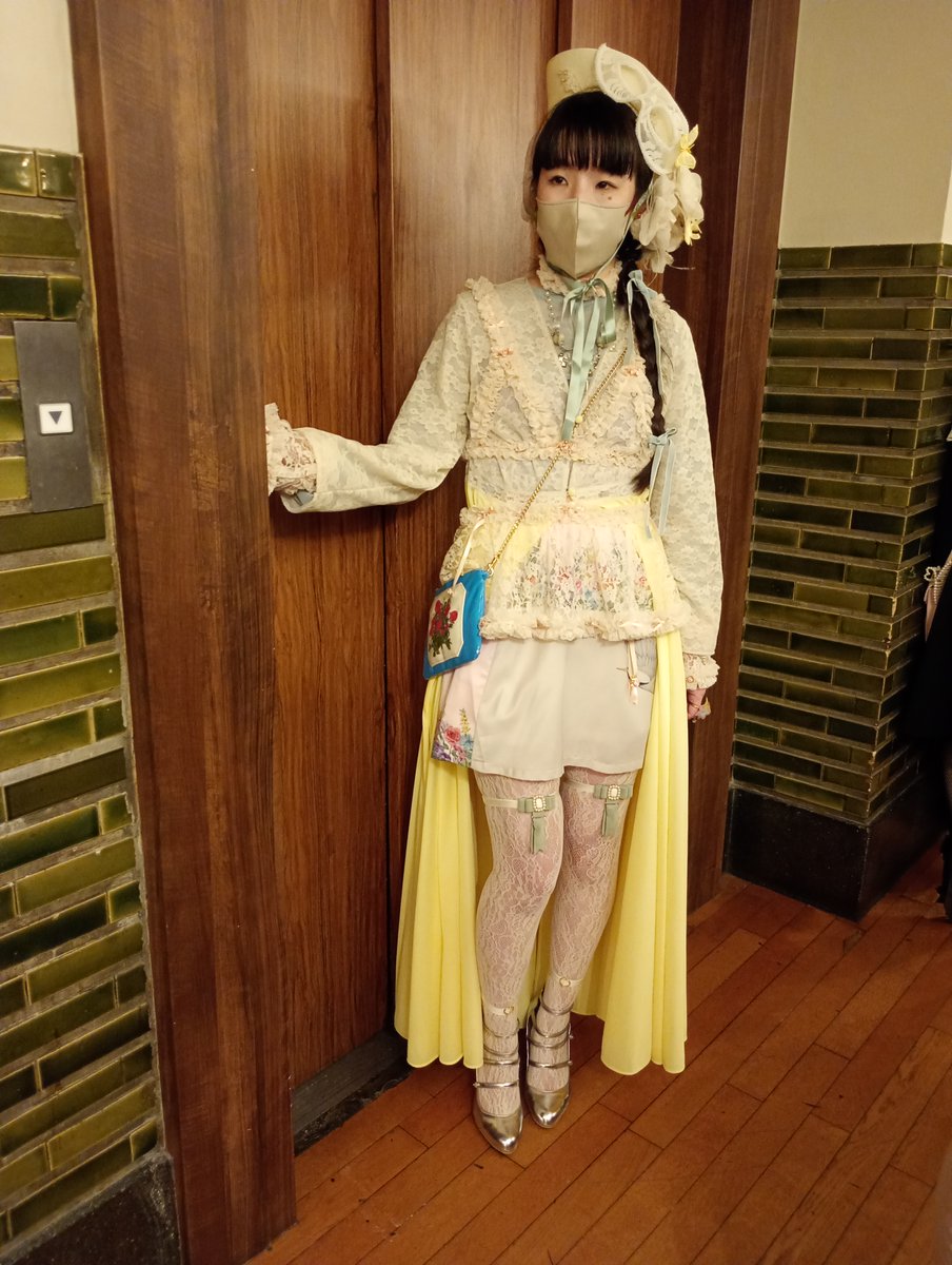 Otona Alice Walk tweet media