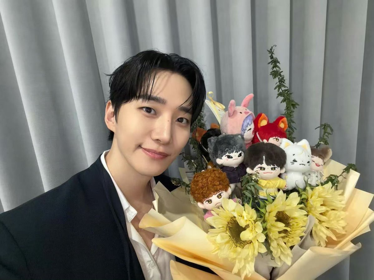 Ϯαίψσ☀️ tweet media