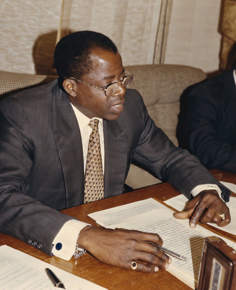 F Ọ L Ú 🚀 tweet media