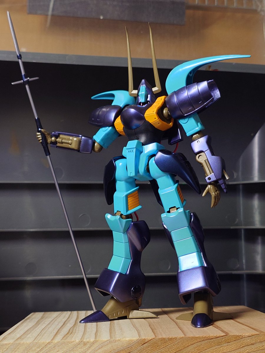 tzw3ayskz's tweet image. #プラモデル
#HM
#エルガイム
1/144 グルーン　この1週間ノドやられていて、難儀しました😵なんとか復調したので昨日今日で脛パーツ塗装＆細部の塗り分け等をちまちまやって、基本塗装終了しました😅　明日明後日で墨入れやリタッチして3月中完成を目指します😺