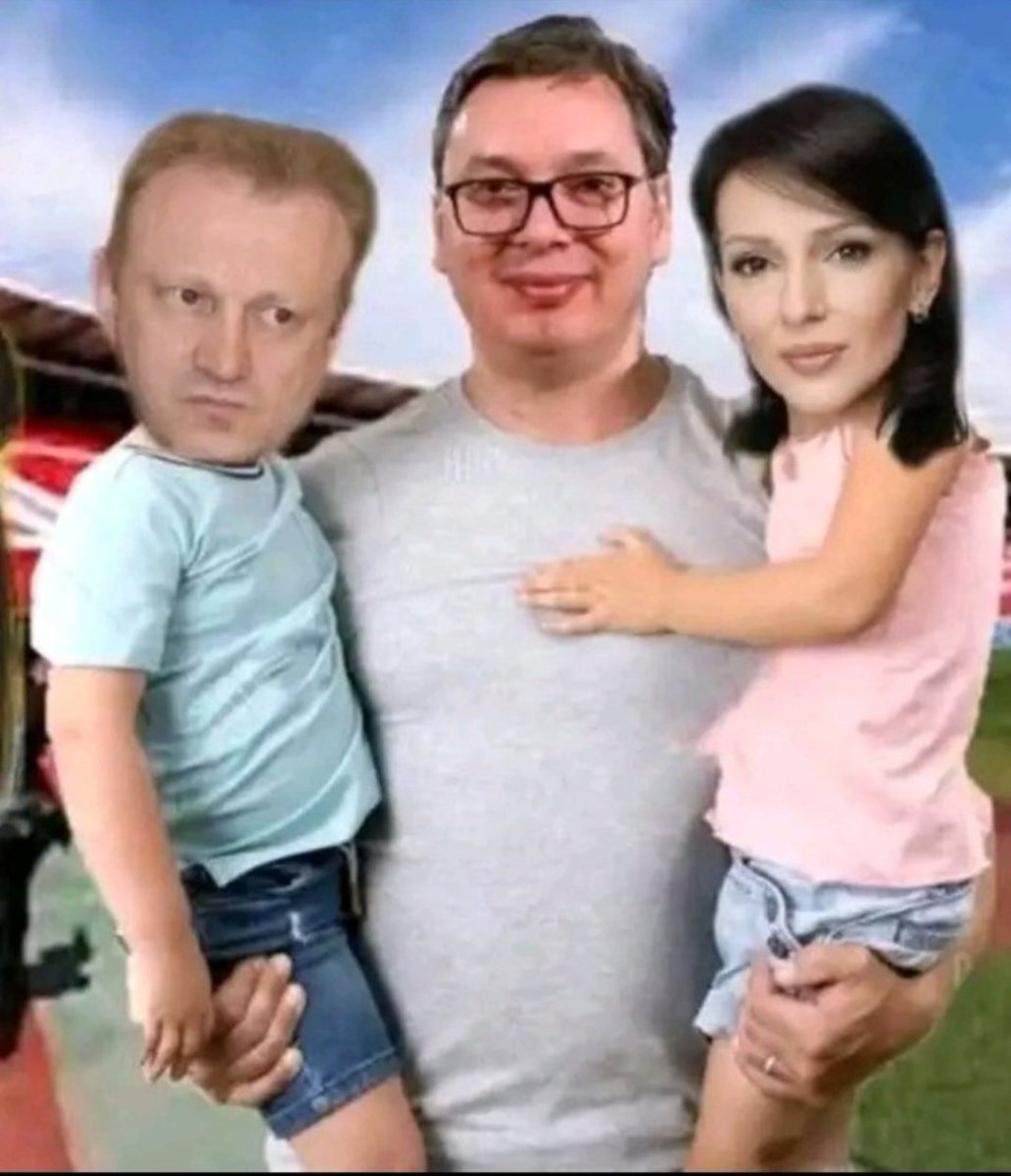 IvanJdawg's tweet photo. Nešto se pitam danas.🤔
Gde je samoproklamovani lider najveće "opozicione" stranke?
Zar ne bi trebalo da pruži podršku građanima?😯
@BrunoDjurdjevic @SlobodaIPravda https://t.co/XvK1dYz5KG