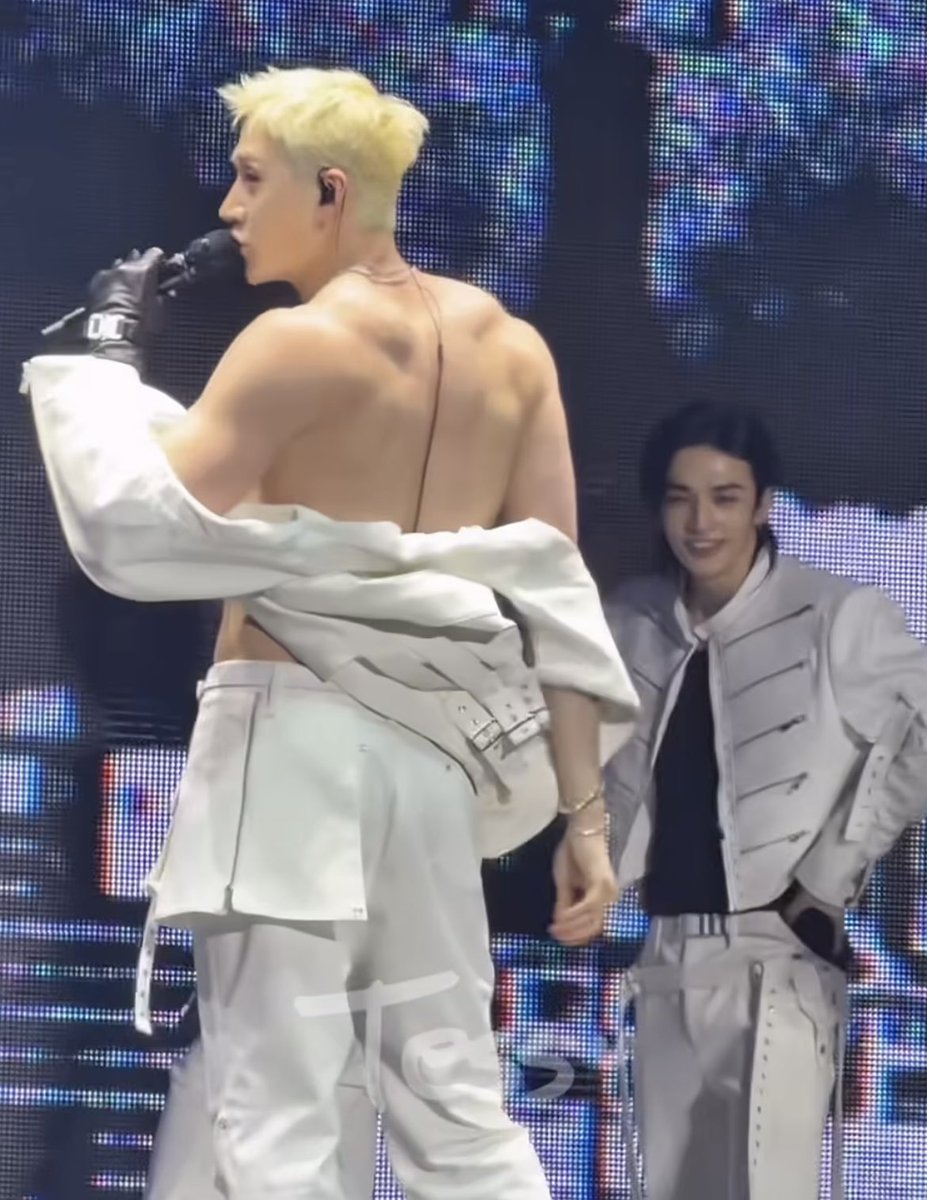 🤟😉 100320 tweet media