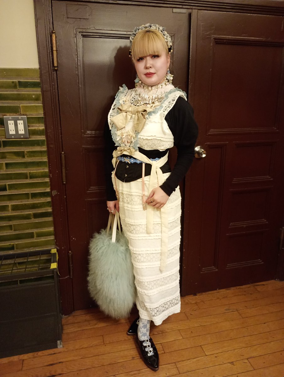 Otona Alice Walk tweet media