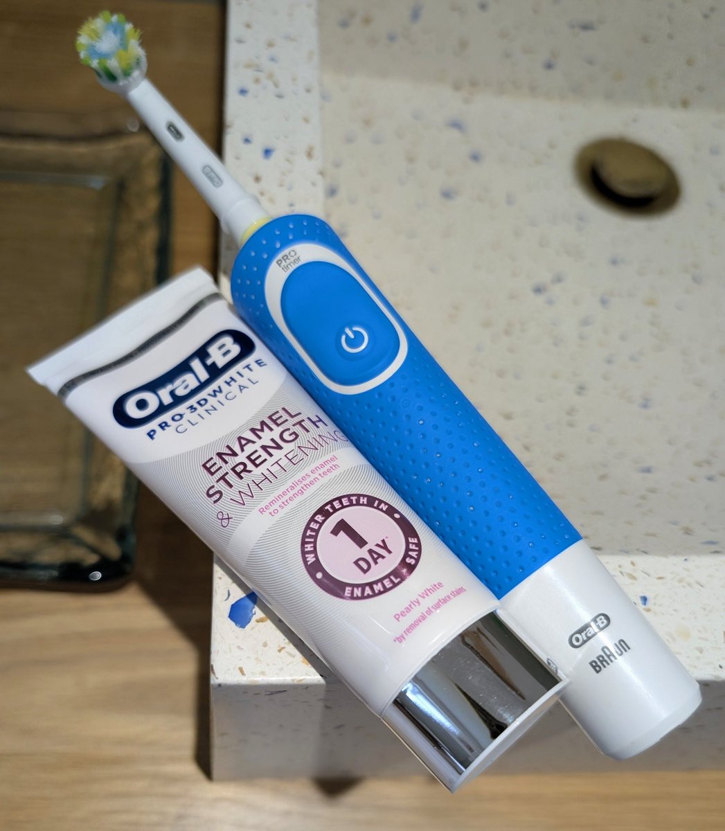 Lindsay Allen 😎🧡🧳 tweet media