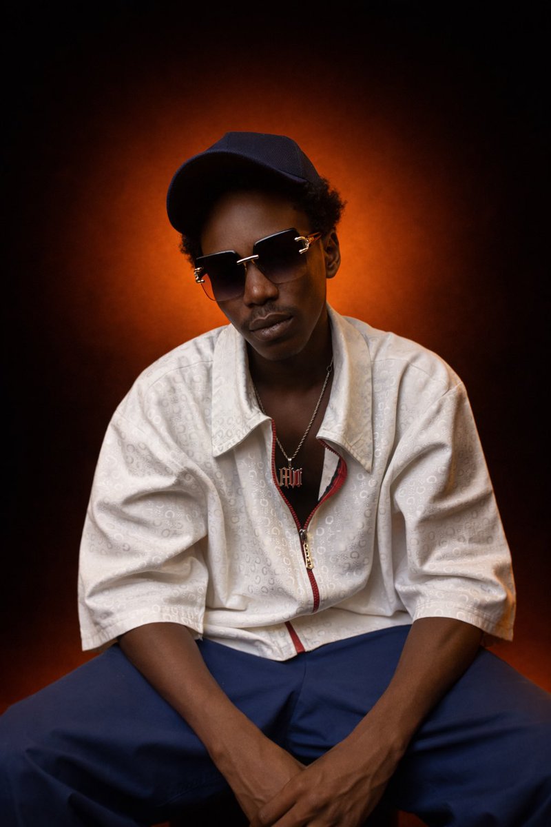 ƬΉΣ VIBΣ ΣПGIПΣ 🤖 tweet media