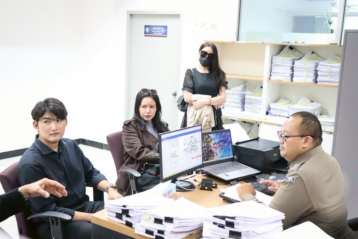 SECRET Styled tweet media